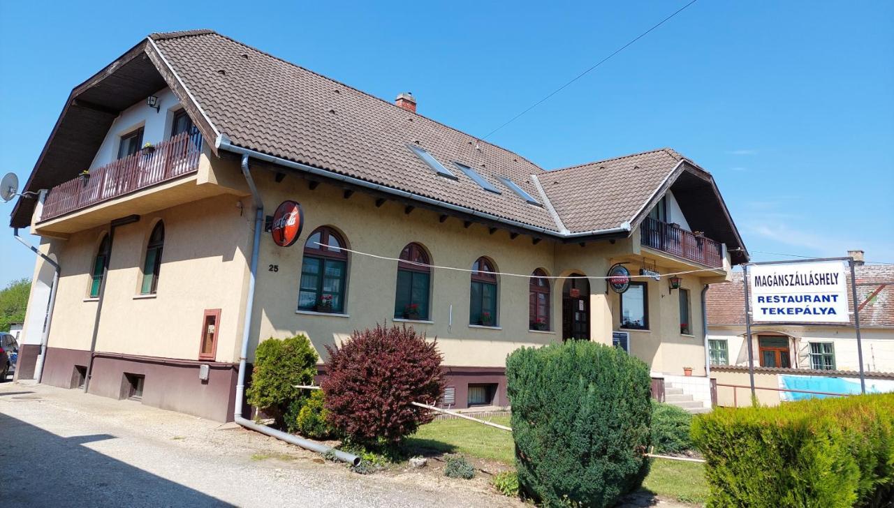 Teke Panzio Bed and Breakfast Körmend Eksteriør billede